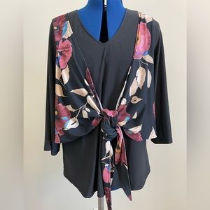 DG 2 by Diane Gilman floral tie top black, cream and pink size small
